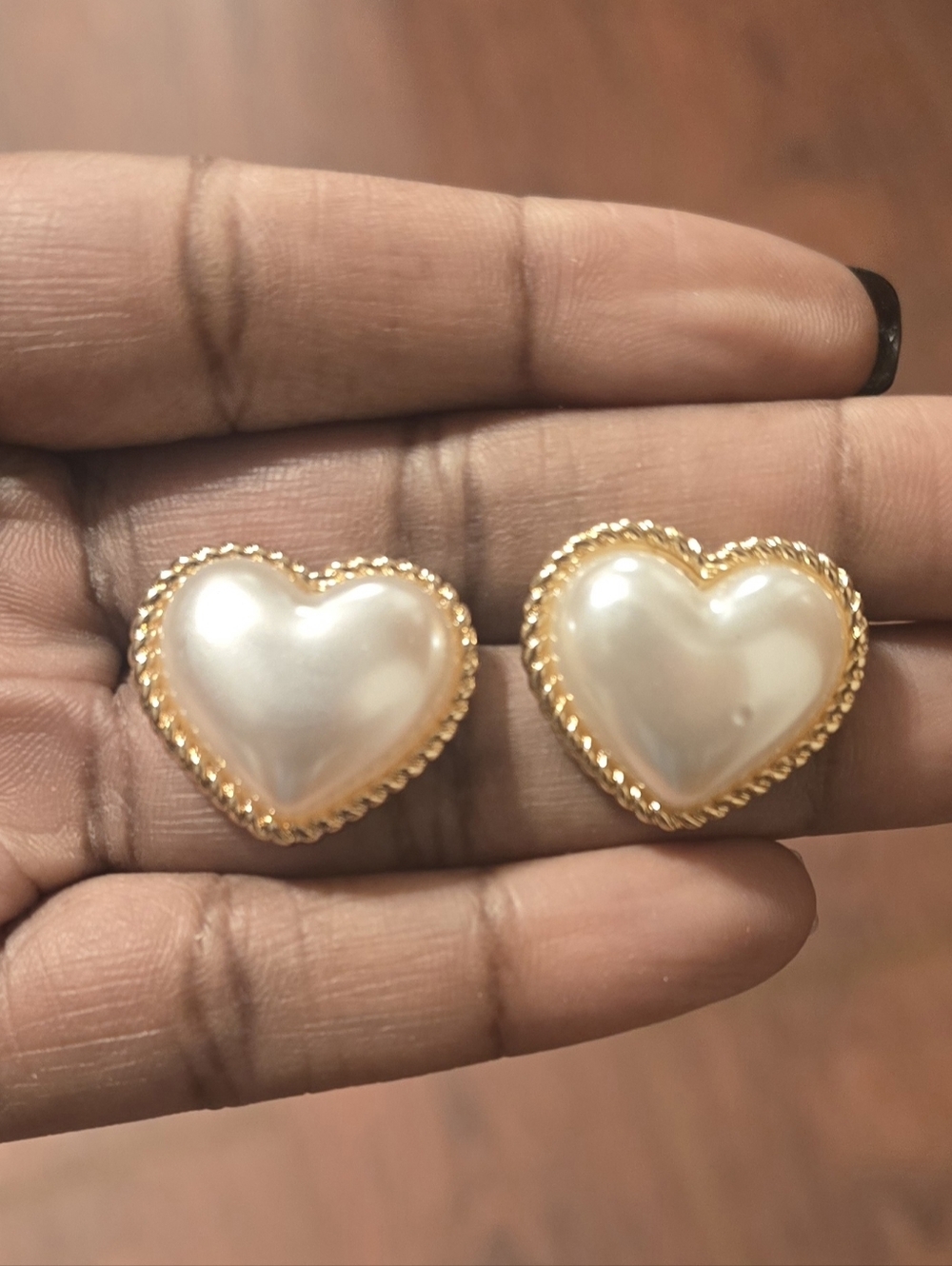 Pearl Heart Stud Earrings in Gold-Tone